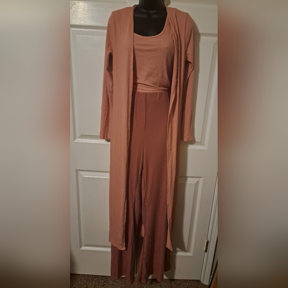 Elegant Pink Women's 3 Piece Pantsuit, Tank & Duster By Rosevelvet.